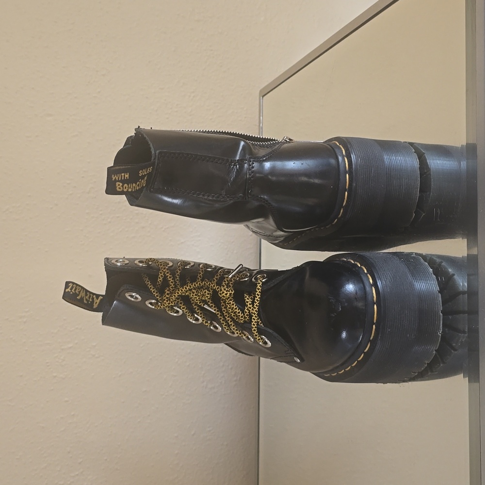 Boots , size 7 L